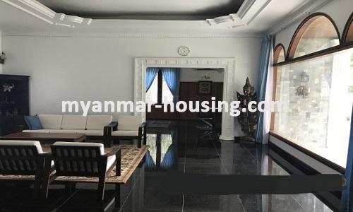 မြန်မာအိမ်ခြံမြေ - ငှားရန် property - No.3605 - မရမ်းကုန်း မြို့နယ် ၇ မိုင် တွင် ခေတ်မီ ပြင်ဆင်ထားသည့် လုံးချင်းတစ်လုံးဌားရန် ရှိပါသည်။View of the Living room