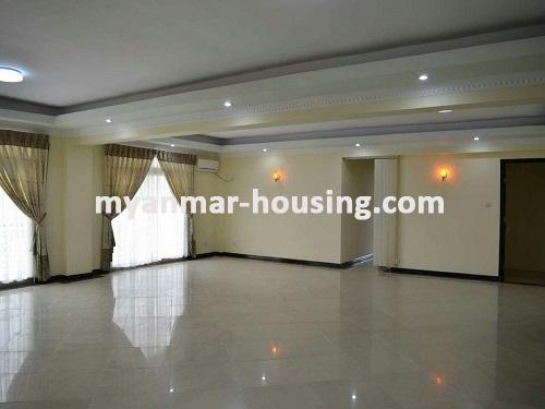 မြန်မာအိမ်ခြံမြေ - ငှားရန် property - No.3608 - ပုဇွန်တောင် Ocean ကွန်ဒိုတွင် ရုံးခန်းငှါးရန်ရှိသည်။living room