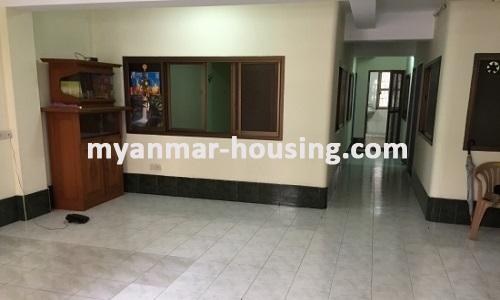 ミャンマー不動産 - 賃貸物件 - No.3619 - An apartment for rent in Botahtaung Township with reasonable price - View of the Living room
