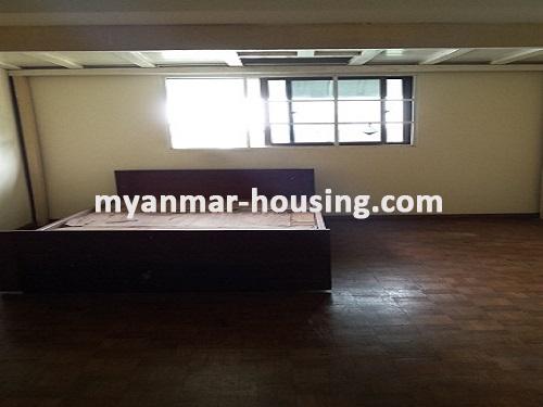 မြန်မာအိမ်ခြံမြေ - ငှားရန် property - No.3666 - တာမွေတွင် ကွန်ဒိုတိုက်ခန်းငှါးရန်ရှိသည်။ - living room