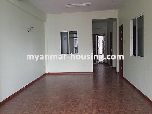 ミャンマー不動産 - 賃貸物件 - No.3666 - Condo room for rent in Tarmway! - hallway to kitchen