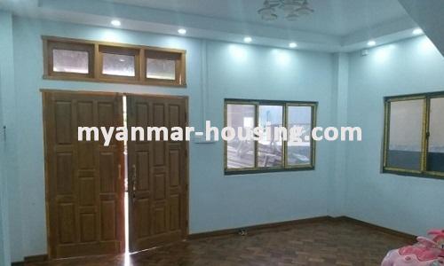 မြန်မာအိမ်ခြံမြေ - ငှားရန် property - No.3682 - သာကေတမြို့နယ်တွင် သုံးထပ်တိုက် လုံးချင်းကောင်းတစ်လုံးဌားရန်ရှိပါသည်။ - View of the room