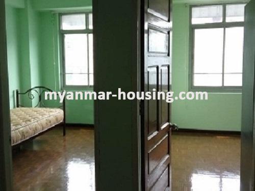မြန်မာအိမ်ခြံမြေ - ငှားရန် property - No.3694 - မရမ်းကုန်း Junction 8 အပေါ်ထပ်တွင် ကွန်းဒိုခန်းငှါးရန်ရှိသည်။another bedroom view