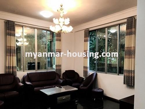 မြန်မာအိမ်ခြံမြေ - ငှားရန် property - No.3710 - သာကေတမြို့နယ်တွင််  လုံးချင်းတစ်လုံးဌားရန်ရှိပါသည်။View of the Living room