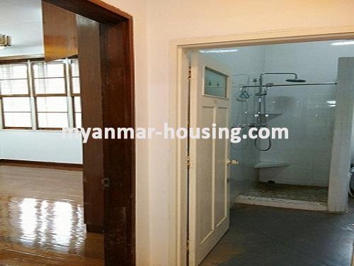 缅甸房地产 - 出租物件 - No.3712 - Two storey house in Golden Valley, Bahan! - bathroom view and bedroom view