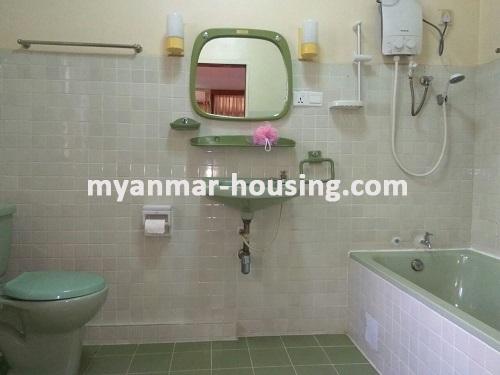 မြန်မာအိမ်ခြံမြေ - ငှားရန် property - No.3713 - ဗဟန်းတွင် ခြံကျယ်လုံးချင်းငှါးရန်ရှိသည်။Bath room view