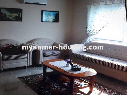 မြန်မာအိမ်ခြံမြေ - ငှားရန် property - No.3718 - ဒဂုံယောမင်းကြီးလမ်းနားတွင် ကွန်ဒိုတိုက်ခန်းငှါးရန်ရှိသည်။living room view