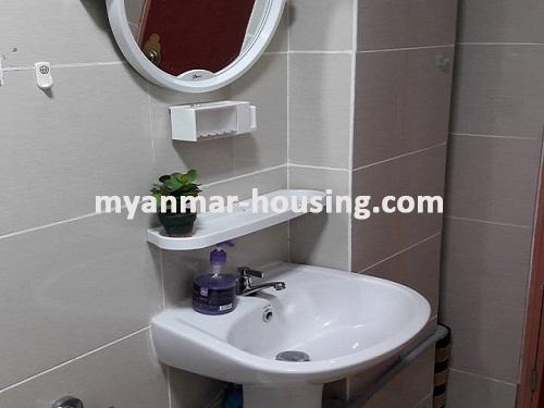မြန်မာအိမ်ခြံမြေ - ငှားရန် property - No.3718 - ဒဂုံယောမင်းကြီးလမ်းနားတွင် ကွန်ဒိုတိုက်ခန်းငှါးရန်ရှိသည်။bathroom view