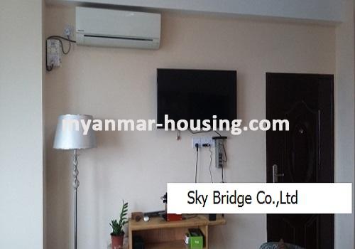 မြန်မာအိမ်ခြံမြေ - ငှားရန် property - No.3720 - ရန်ကင်းတွင် ကွန်ဒိုတိုက်ခန်းသစ်ငှါးရန်ရှိသည်။living room view
