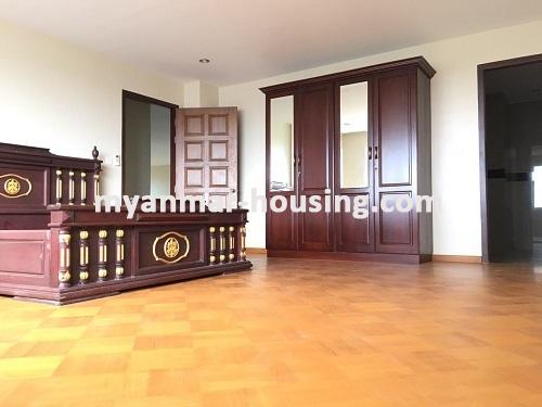 မြန်မာအိမ်ခြံမြေ - ငှားရန် property - No.3750 - ပါရမီလမ်းမပေါ်တွင် ကွန်ဒိုအခန်းငှားရန်ရှိသည်။View of the Living room