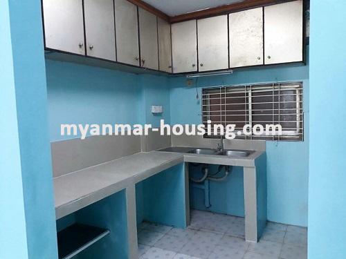 မြန်မာအိမ်ခြံမြေ - ငှားရန် property - No.3754 - ဟိုကေ်၀းကွန်းပလပ် နေရာကောင်းတွင် အခန်းငှားရန်ရှိသည်။