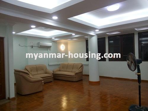မြန်မာအိမ်ခြံမြေ - ငှားရန် property - No.3777 - မြေနီကုန်းနားတွင်ရှိသော Balazon ကွန်ဒိုတွင် ရှုခင်းကောင်းသော ကွန်ဒိုခန်းငှါးရန်ရှိသည်။ - living room