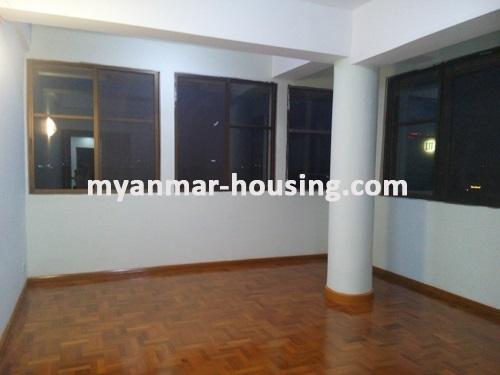 မြန်မာအိမ်ခြံမြေ - ငှားရန် property - No.3777 - မြေနီကုန်းနားတွင်ရှိသော Balazon ကွန်ဒိုတွင် ရှုခင်းကောင်းသော ကွန်ဒိုခန်းငှါးရန်ရှိသည်။ - living room