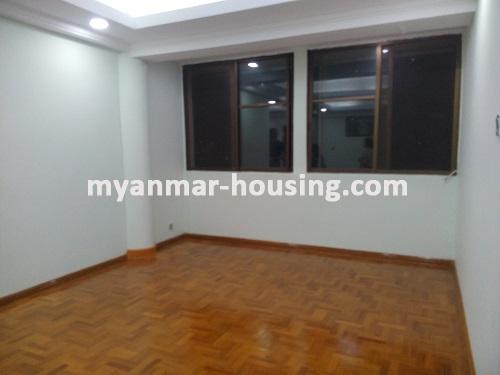 မြန်မာအိမ်ခြံမြေ - ငှားရန် property - No.3777 - မြေနီကုန်းနားတွင်ရှိသော Balazon ကွန်ဒိုတွင် ရှုခင်းကောင်းသော ကွန်ဒိုခန်းငှါးရန်ရှိသည်။ - bedroom