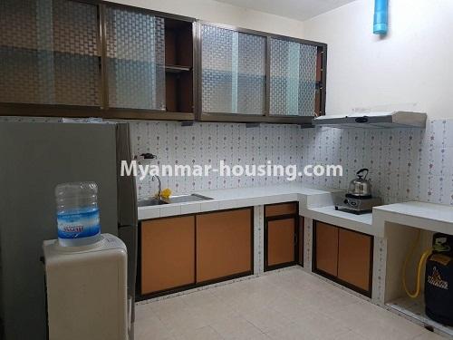 မြန်မာအိမ်ခြံမြေ - ငှားရန် property - No.3789 - Hledan Center Condo တွင် အခန်းကောင်းတစ်ခန်း ဌားရန် ရှိပါသည်။View of the Kitchen room