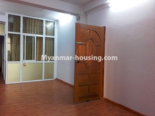ミャンマー不動産 - 賃貸物件 - No.3805 - Good room for rent in in BahanTownship. - View of the living room