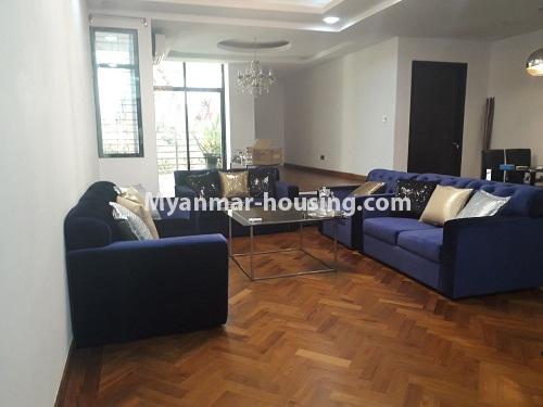 缅甸房地产 - 出租物件 - No.3819 - Standard decorated room for rent in Diamond Crown Condo. - View of the living room