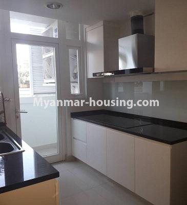 မြန်မာအိမ်ခြံမြေ - ငှားရန် property - No.3831 - G.E.M.S Condo ကွန်ဒိုတွင် အခန်းကောင်းတစ်ခန်းဌားရန် ရှိပါသည်။View of the Kitchen room