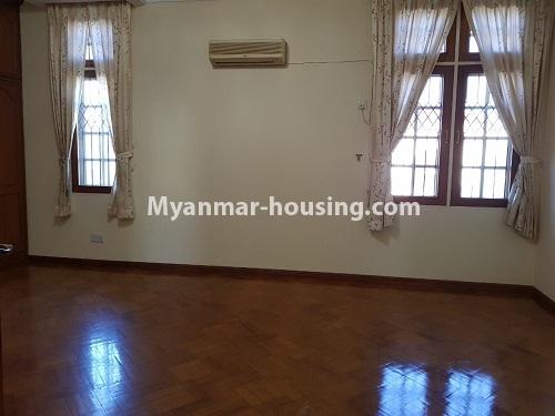 မြန်မာအိမ်ခြံမြေ - ငှားရန် property - No.3836 - မရမ်းကုန်းမြို့နယ်တွင် နှစ်ထပ်တိုက်လုံးချင်းတစ်လုံးဌားရန် ရှိပါသည်။View of the room