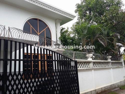 မြန်မာအိမ်ခြံမြေ - ငှားရန် property - No.3836 - မရမ်းကုန်းမြို့နယ်တွင် နှစ်ထပ်တိုက်လုံးချင်းတစ်လုံးဌားရန် ရှိပါသည်။View of the building