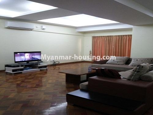 မြန်မာအိမ်ခြံမြေ - ငှားရန် property - No.3840 - မင်္ဂလာတောင်ညွန့်မြို့နယ်တွင် ကွန်ဒိုတိုက်ခန်းငှားရန်ရှိသည်။ different view of living room