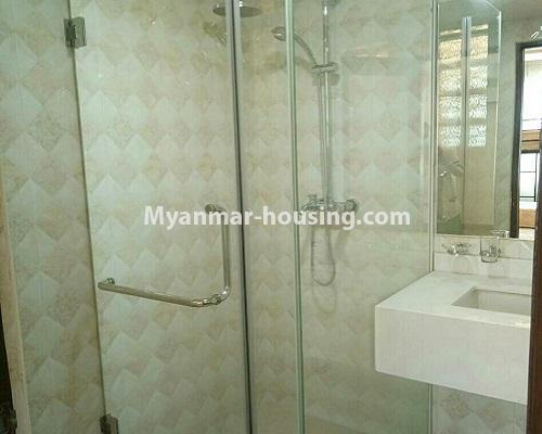 မြန်မာအိမ်ခြံမြေ - ငှားရန် property - No.3843 - ကမာရွတ်မြို့နယ်၊ JL Inya Residence တွင် ကွန်ဒိုခန်းငှားရန် ရှိသည်။bathroom view