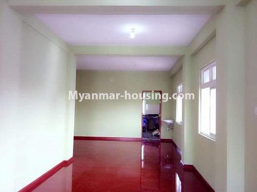 缅甸房地产 - 出租物件 - No.3854 - A Condo room for rent in Mingalar Taung Nyunt Township. - View of the living room