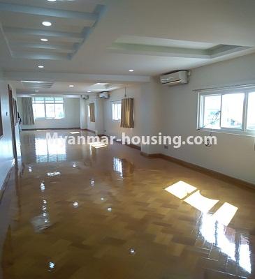 မြန်မာအိမ်ခြံမြေ - ငှားရန် property - No.3864 - စမ်းချောင်းမြို့နယ်တွင် ကွန်ဒိုအခန်းကောင်းတစ်ခန်း ဌားရန် ရှိပါသည်။View of the Living room