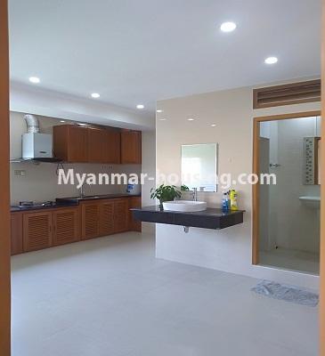 မြန်မာအိမ်ခြံမြေ - ငှားရန် property - No.3864 - စမ်းချောင်းမြို့နယ်တွင် ကွန်ဒိုအခန်းကောင်းတစ်ခန်း ဌားရန် ရှိပါသည်။View of Kitchen room