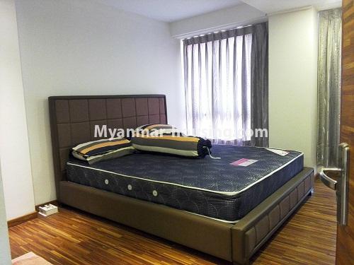 Myanmar real estate - for rent property - No.3881 - Good room in Done condo available now on rent. - View of the Bed room