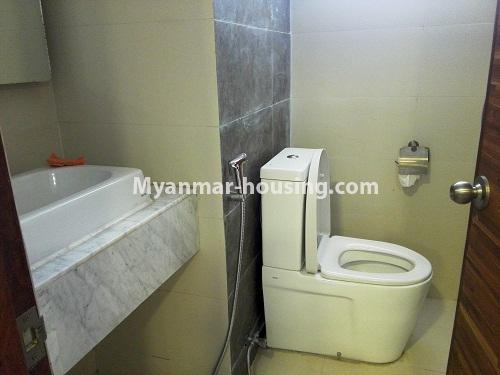 Myanmar real estate - for rent property - No.3881 - Good room in Done condo available now on rent. - View of the bathroom