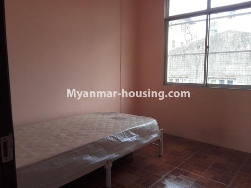 ミャンマー不動産 - 賃貸物件 - No.3890 - A Condo room for rent in Shan Kone Condo. - View of the Bed room
