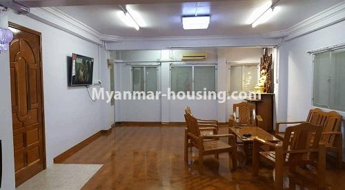 缅甸房地产 - 出租物件 - No.3893 - An apartment for rent in MahaBawga Street, Kamaryut Township. - View of the Living room