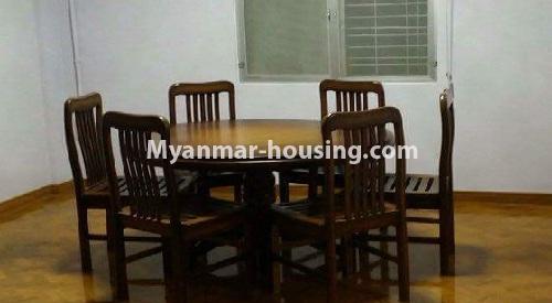 မြန်မာအိမ်ခြံမြေ - ငှားရန် property - No.3893 - ကမာရွတ်မြို့နယ် မဟာဘောဂလမ်းတွင် တိုက်ခန်းတစ်ခန်းဌားရန် ရှိပါသည်။View of the Dinning room