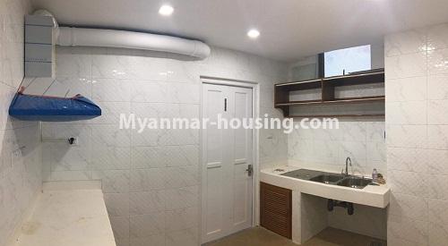 မြန်မာအိမ်ခြံမြေ - ငှားရန် property - No.3896 - Hill Top ကွန်ဒိုတွင် အခန်းကောင်းဌားရန် ရှိသည်။View of Kitchen room