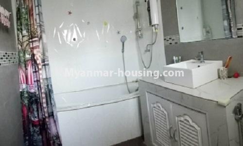 မြန်မာအိမ်ခြံမြေ - ငှားရန် property - No.3899 - မြောက်ဒဂုံတွင် အဆင့်မီ ကွန်ဒိုတိုက်ခန်းငှားရန်ရှိသည်။bathroom