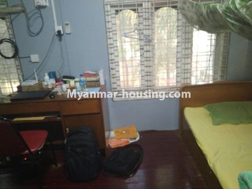 မြန်မာအိမ်ခြံမြေ - ငှားရန် property - No.3900 - လှိုင်မြို့နယ်တွင် လုံးချင်းအိမ်ငှါးရန်ရှိသည်။bedroom