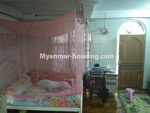 မြန်မာအိမ်ခြံမြေ - ငှားရန် property - No.3900 - လှိုင်မြို့နယ်တွင် လုံးချင်းအိမ်ငှါးရန်ရှိသည်။bedroom