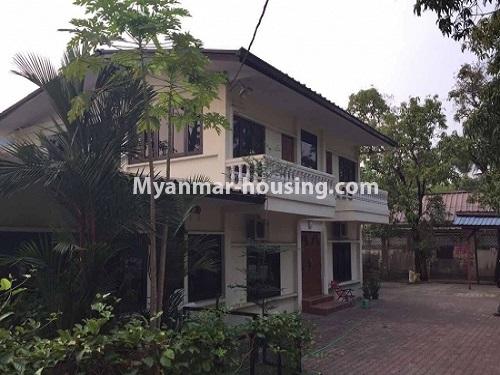 ミャンマー不動産 - 賃貸物件 - No.3908 - Good Landed House for rent in Mayangone Township - View of the building