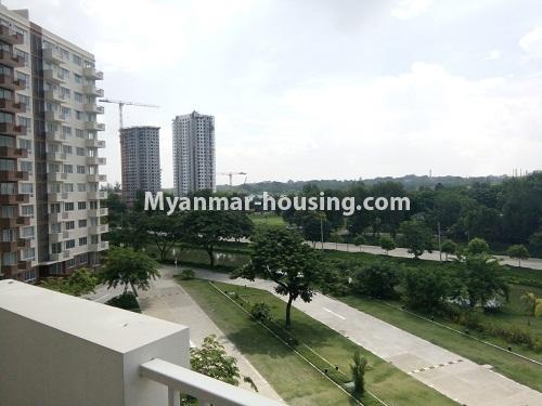 မြန်မာအိမ်ခြံမြေ - ငှားရန် property - No.3911 - သန်လျင် ကြယ်စင်အိမ်ရာတွင် ကွန်ဒိုအခန်းငှားရန်ရှိသည်။View of the building and campus