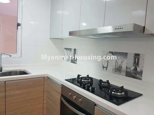 မြန်မာအိမ်ခြံမြေ - ငှားရန် property - No.3912 - Star City Condo တွင် ကွန်ဒိုအခန်းငှာရန်ရှိသည်။View of the Kitchen room