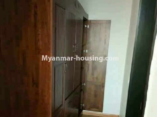 မြန်မာအိမ်ခြံမြေ - ငှားရန် property - No.3918 - လှိုင် G.E.M.S တွင် ကွန်ဒိုခန်းကောင်းတစ်ခန်းငှါးရန်ရှိသည်။master bedroom wardrobe