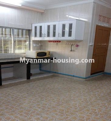 မြန်မာအိမ်ခြံမြေ - ငှားရန် property - No.3921 - ပုဇွန်တောင်မြို့နယ်တွင် ဈေးနှုန်းအသင့်အတင့်ဖြင့် ကွန်ဒို အခန်းဌားရန် ရှိသည်။View of the Kitchen room