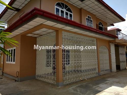 缅甸房地产 - 出租物件 - No.3926 - A landed House for rent in Kamaryut Township. - View of the building