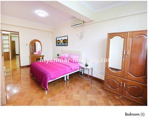 မြန်မာအိမ်ခြံမြေ - ငှားရန် property - No.3946 - ပုလဲကွန်ဒိုတွင် အခန်းကောင်းဌားရန်တစ်ခန်း ဌားရန် ရှိပါသည်။View of the bed room