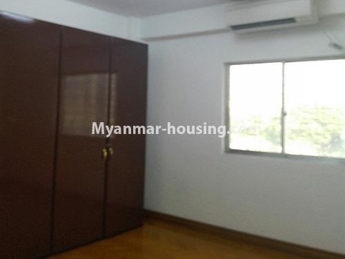 缅甸房地产 - 出租物件 - No.3953 - An apartment for rent in Kyeemyintdaing! - bedroom 