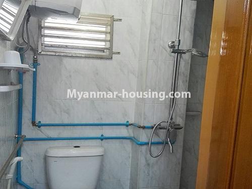 Myanmar real estate - for rent property - No.3953 - An apartment for rent in Kyeemyintdaing! - bathroom