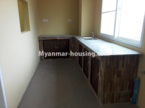 Myanmar real estate - for rent property - No.3971 - Good room for rent in Golden Crown Condo - View of the Kitchen room