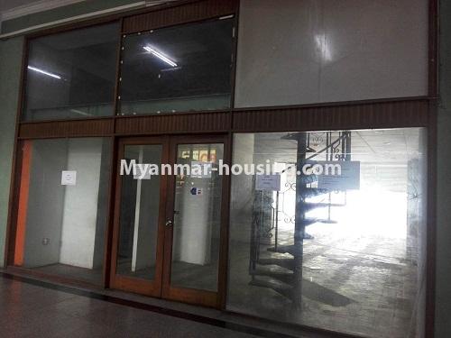 မြန်မာအိမ်ခြံမြေ - ငှားရန် property - No.3974 -  ပုလဲကွန်ဒိုတွင် ရုံးခန်းကောင်းတစ်ခန်း ဌားရန်ရှိသည်။View of the room