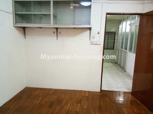 မြန်မာအိမ်ခြံမြေ - ငှားရန် property - No.3986 - မုဒိသာအိမ်ရာ(၂)တွင် ဈေးနှုန်းချိုသာသည့် အခန်းတစ်ခန်း ဌားရန် ရှိသည်။View of the room